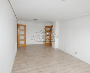 Dormitori de Pis en venda en  Madrid Capital amb Aire condicionat, Calefacció i Parquet