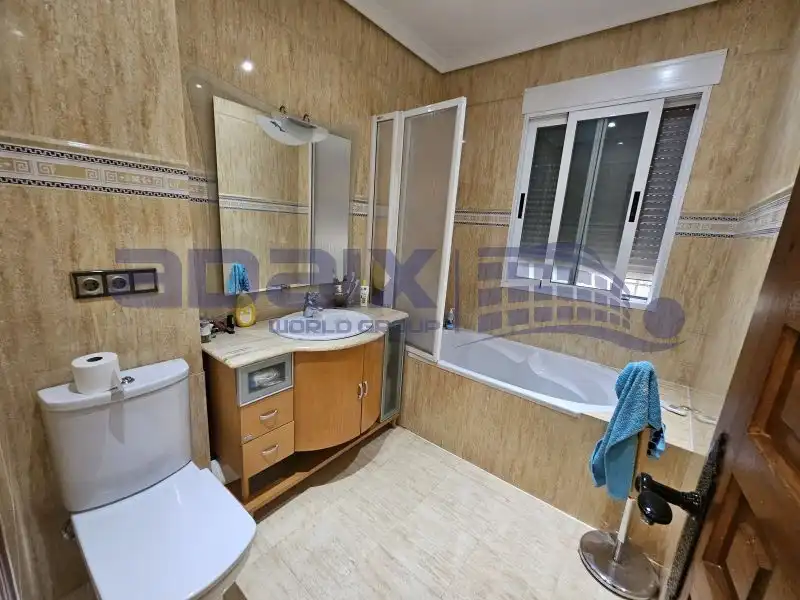 Bany de Finca rústica en venda en Ciudad Real amb Aire condicionat, Parquet i Traster