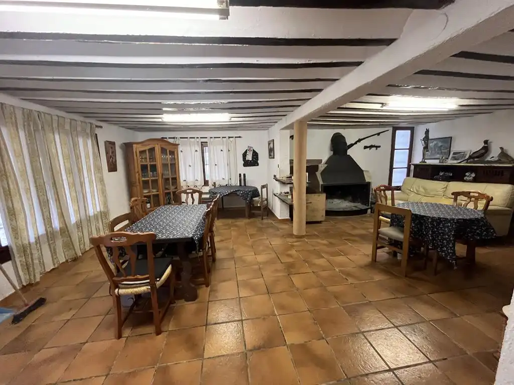 Comedor de Terreno en venta en Vianos