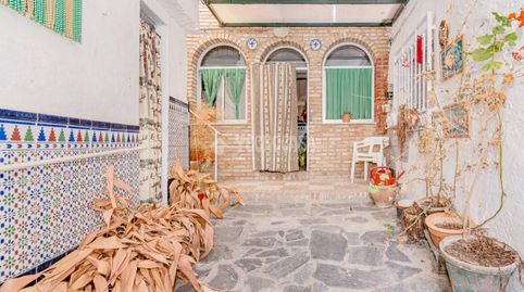 Foto 5 de Casa adosada en venta en Ayuntamiento, Alhendín