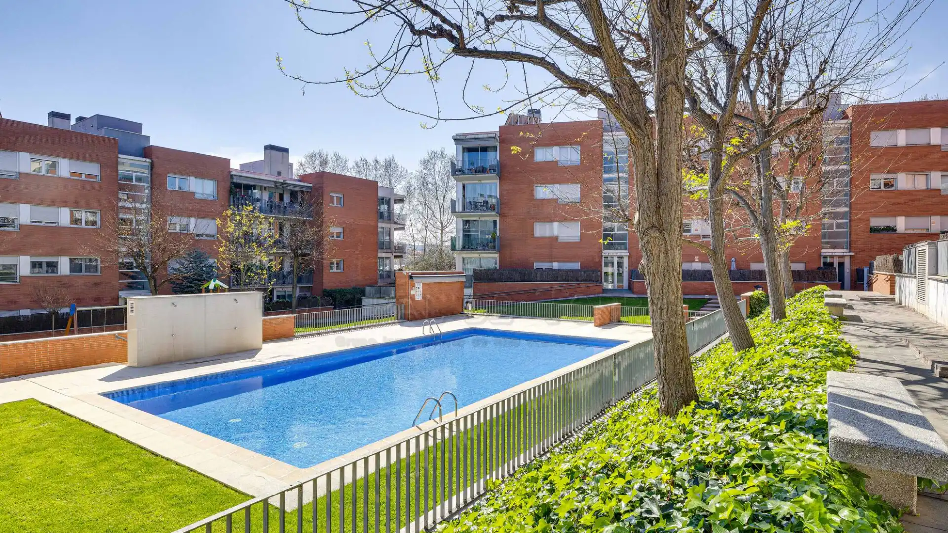 Piscina de Piso en venta en Sant Cugat del Vallès con Aire acondicionado, Calefacción y Parquet