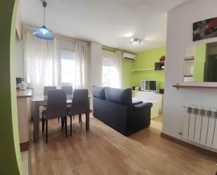 Sala d'estar de Pis de lloguer en Guadalix de la Sierra amb Aire condicionat i Balcó