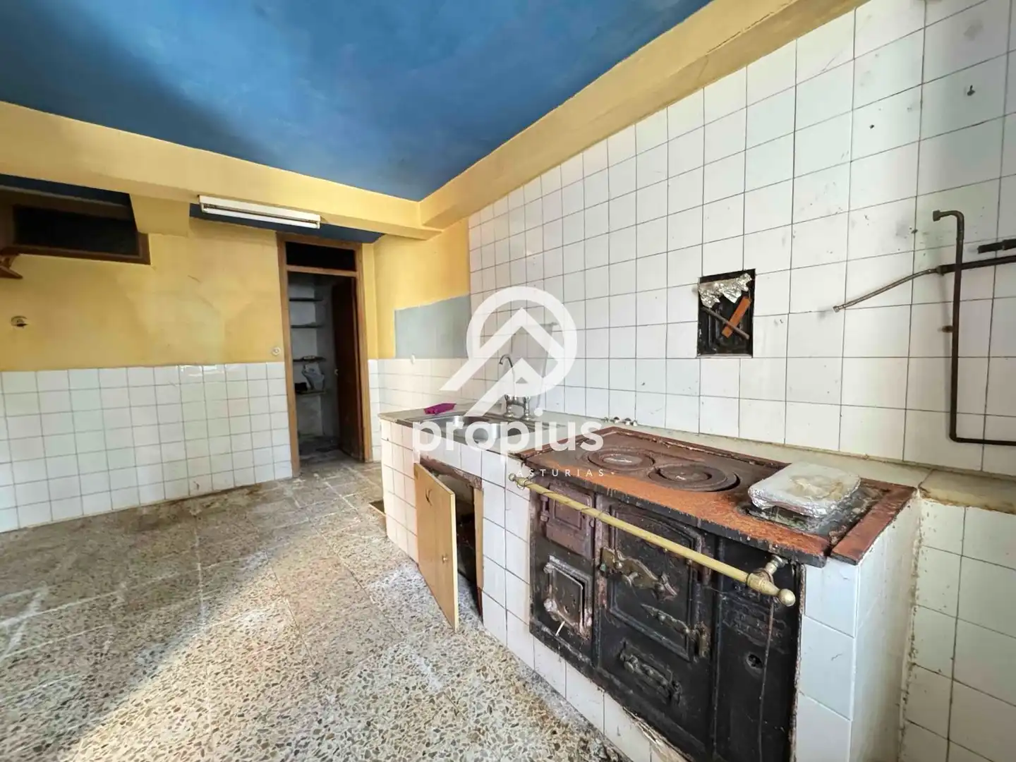 Kitchen of Houses for sale in Ribadedeva  with Heating and Storage room