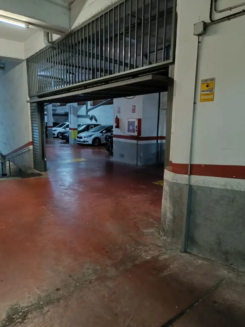 Individual amb ascensor en venda a Carrer de Margarit, imagen 6
