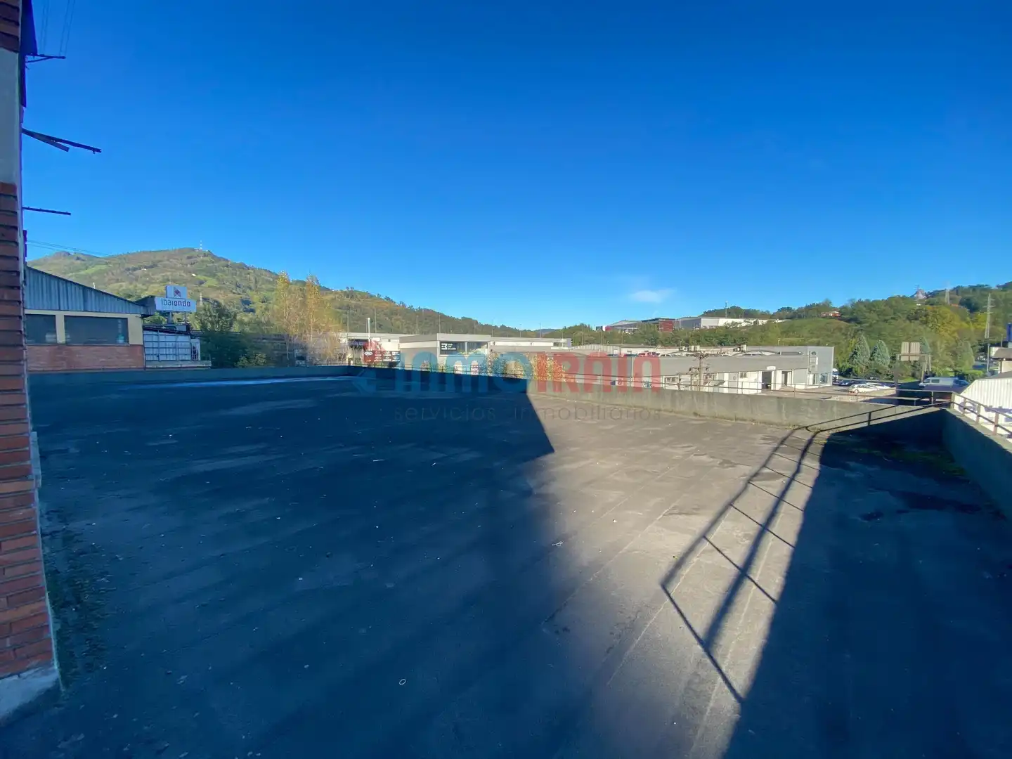 Parking of Industrial buildings for rent in Olaberria
