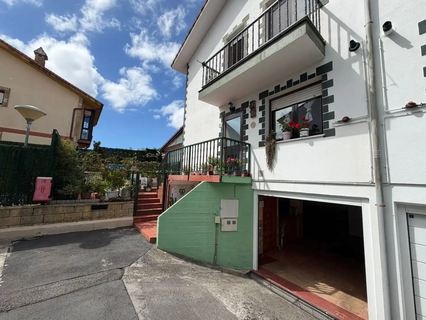 Vista exterior de Casa o chalet en venta en Meruelo con Calefacción, Jardín privado y Terraza