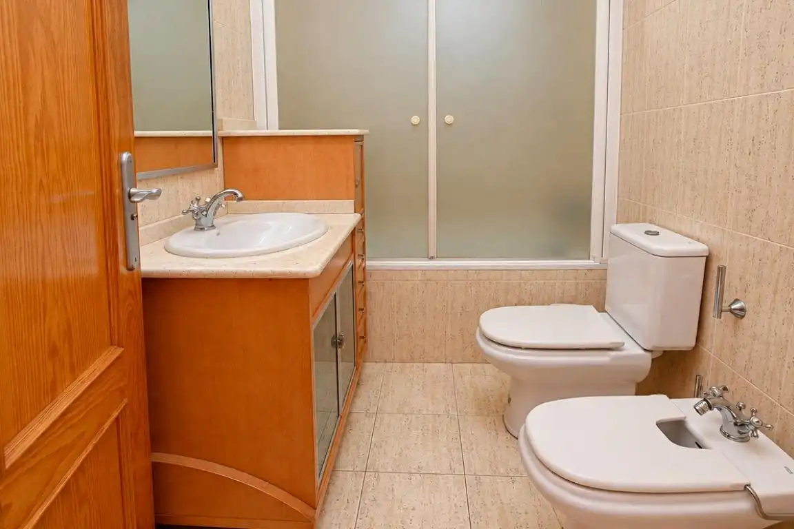 Baño de Piso en venta en El Ejido con Trastero, Amueblado y Balcón