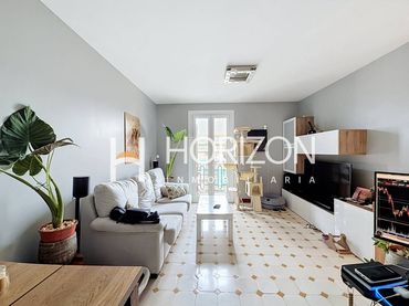 Piso con balcón en venta en Calle Gran Vía de las Corts Catalanes