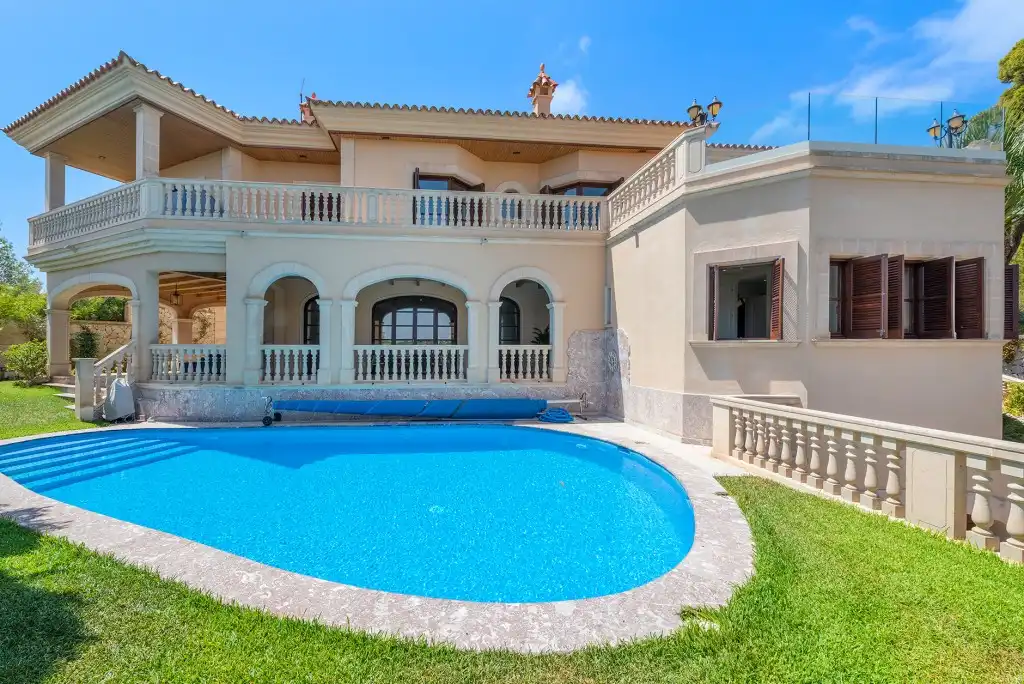 Swimming pool of Houses for sale in Calvià  with Air Conditioner, Private garden and Terrace