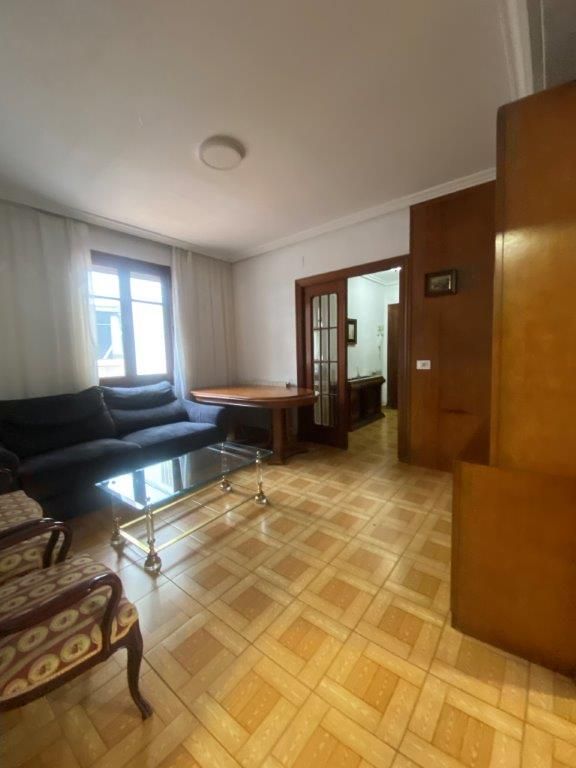 Living room of Flat for sale in Calahorra  with Heating, Terrace and Furnished