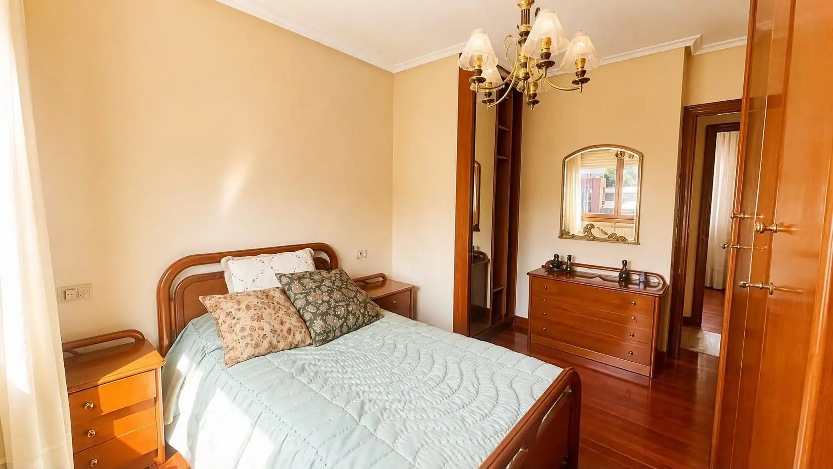 Habitación de Piso en venta en Barakaldo  con Calefacción, Terraza y Trastero