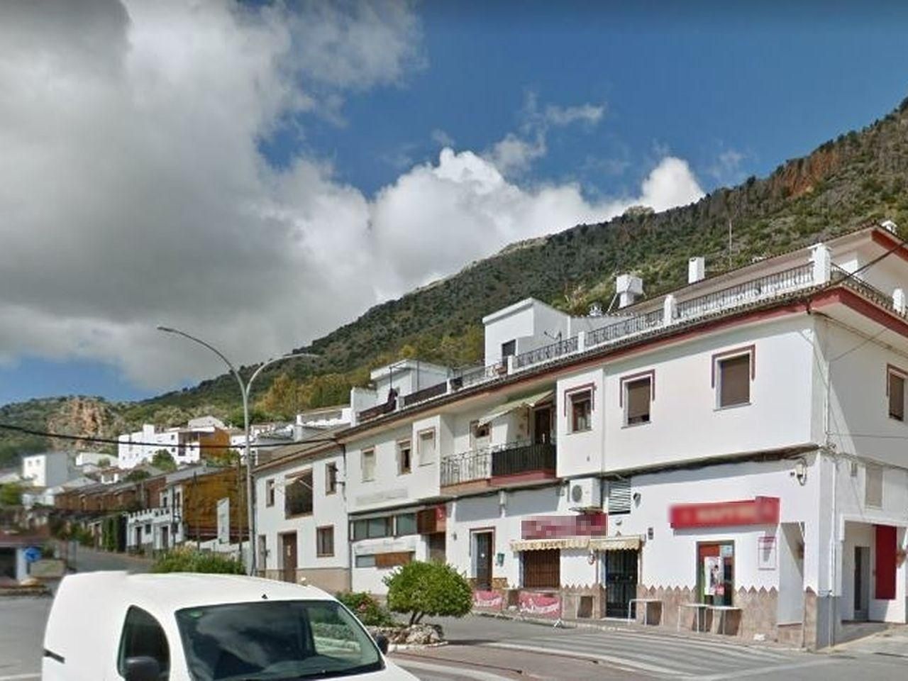 Vista exterior de Pis en venda en Benaoján