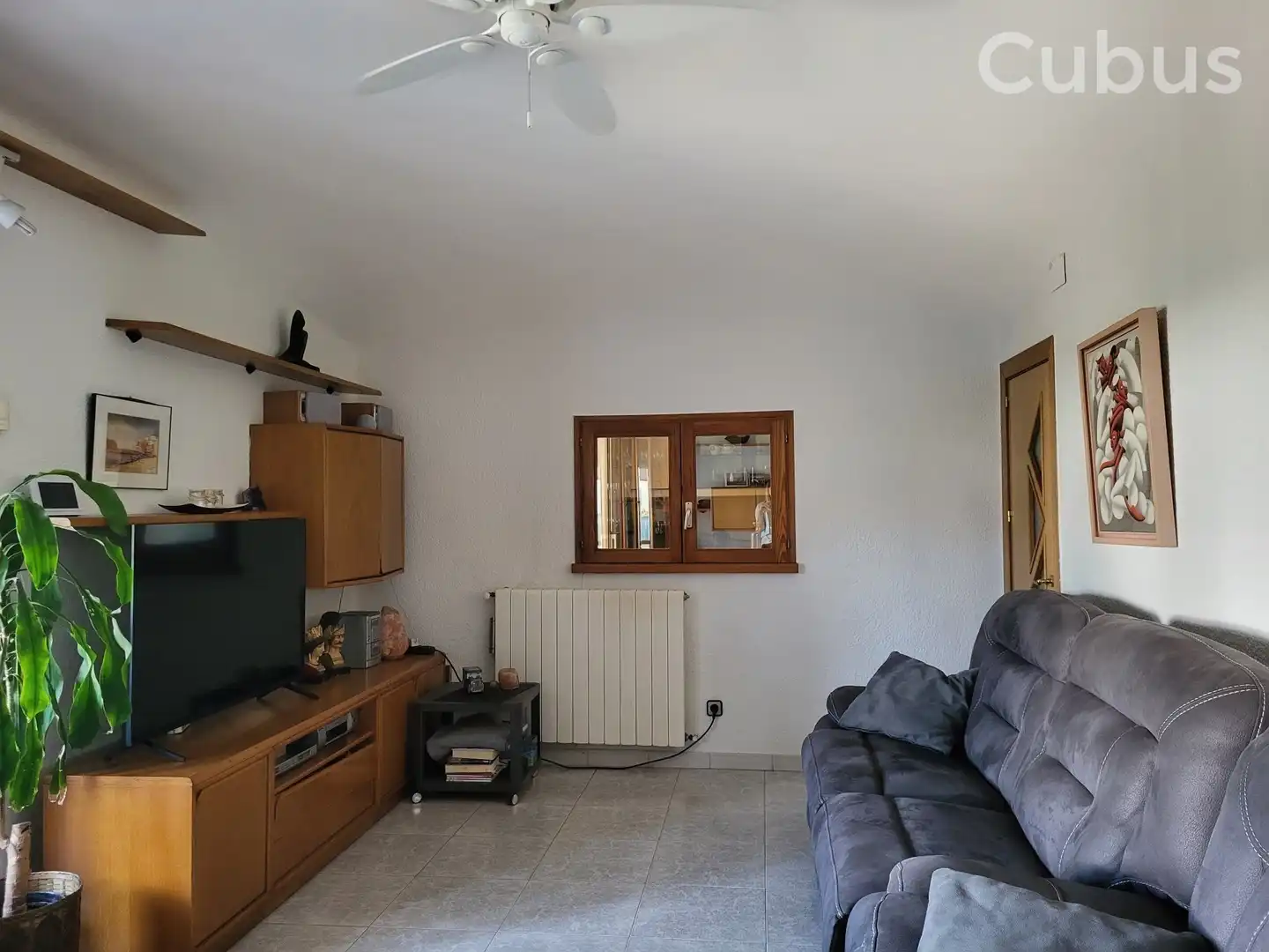 Sala de estar de Casa adosada en venta en Olot con Aire acondicionado, Calefacción y Terraza