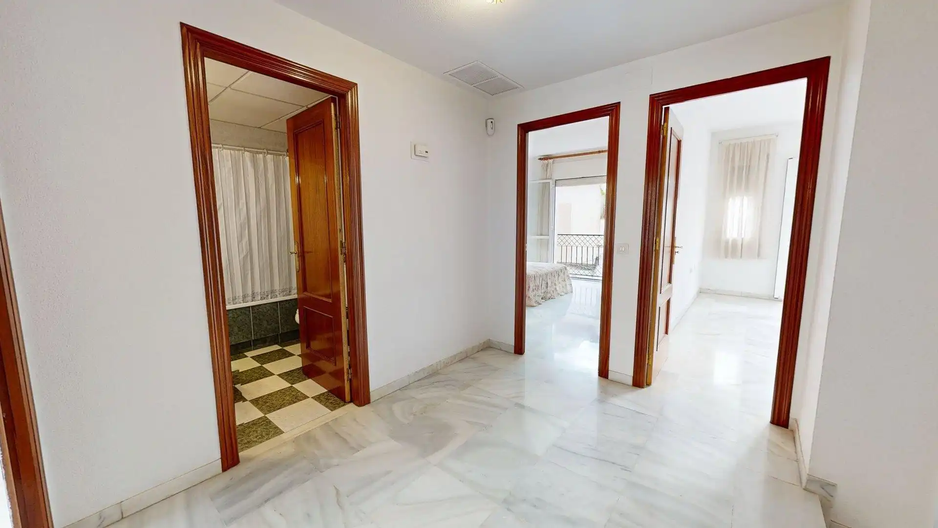 Detached homes for sale in Ciudad Jardín - Zoco