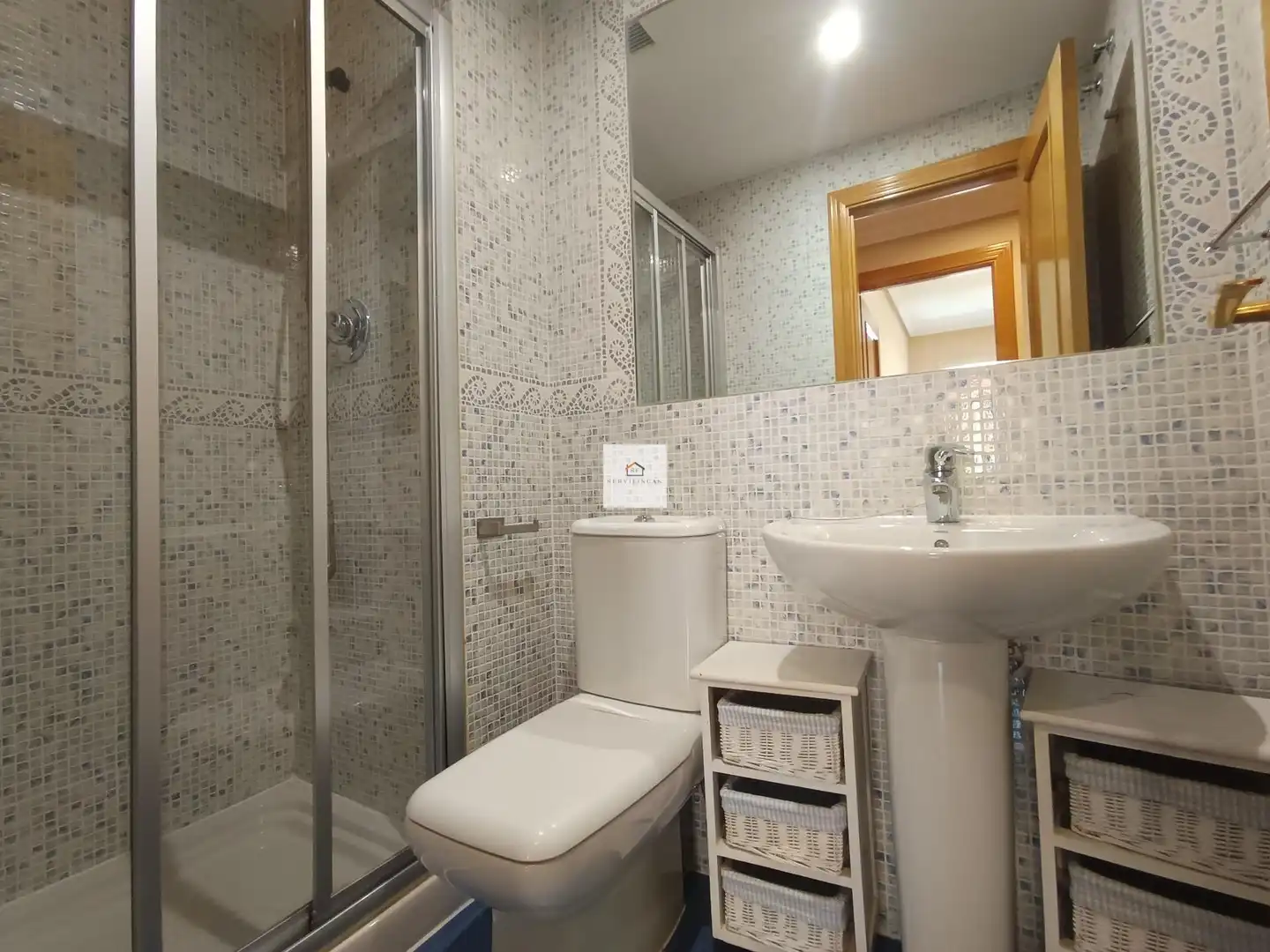 Baño de Piso de alquiler en Madrid con Aire acondicionado, Calefacción y Parquet