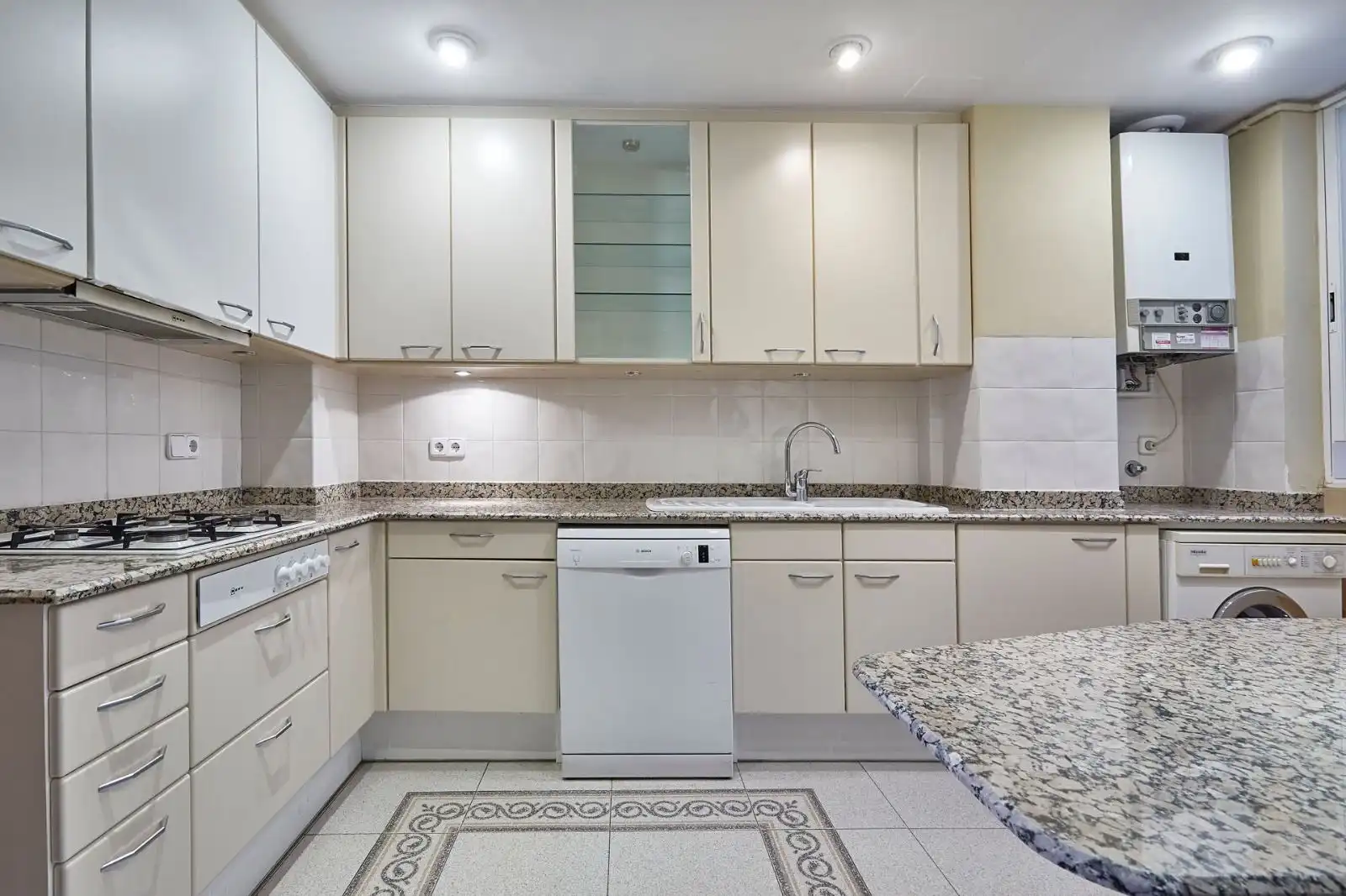 Flat with terrace for sale in Caminet de les Vinyes, imagen 4