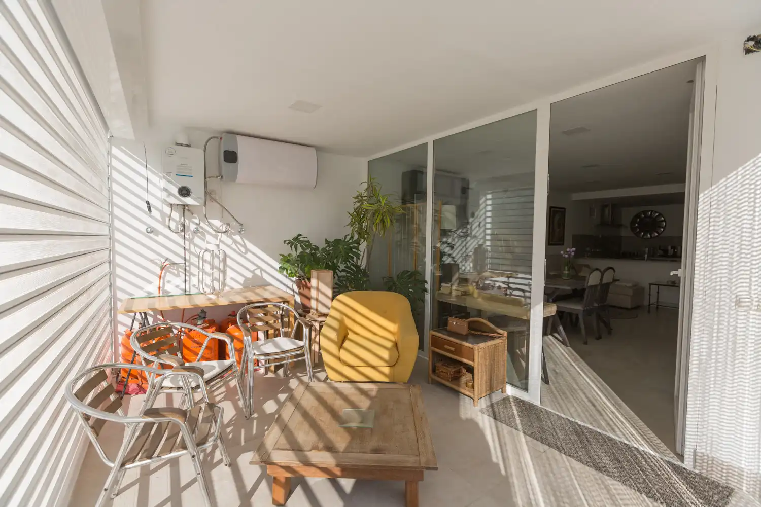 Ground floor for rent in Bello Horizonte - Lindasol