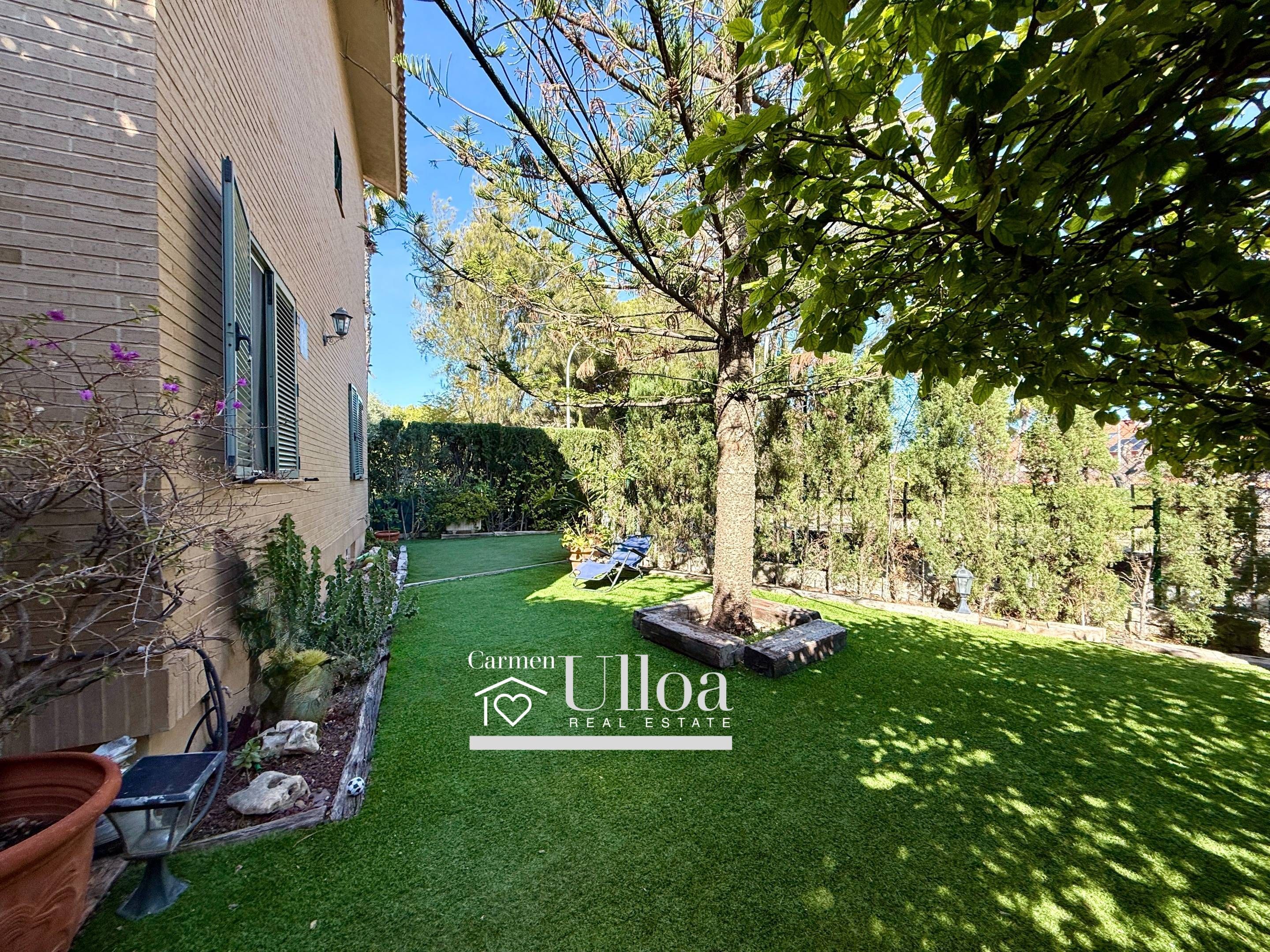 Jardí de Casa o xalet en venda en Alicante / Alacant amb Aire condicionat, Calefacció i Jardí privat