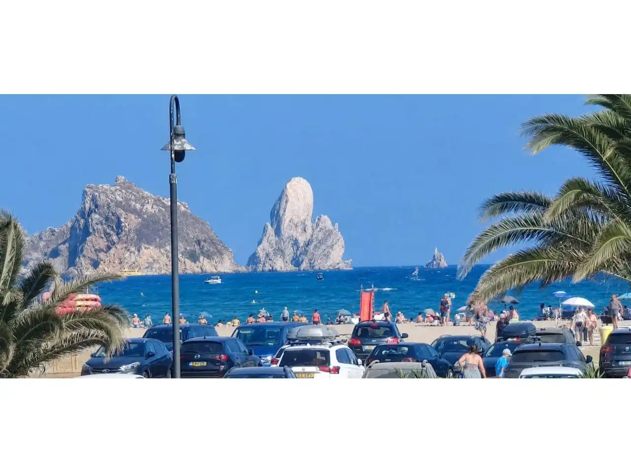 Exterior view of Flat for sale in L'Estartit  with Air Conditioner, Parquet flooring and Terrace