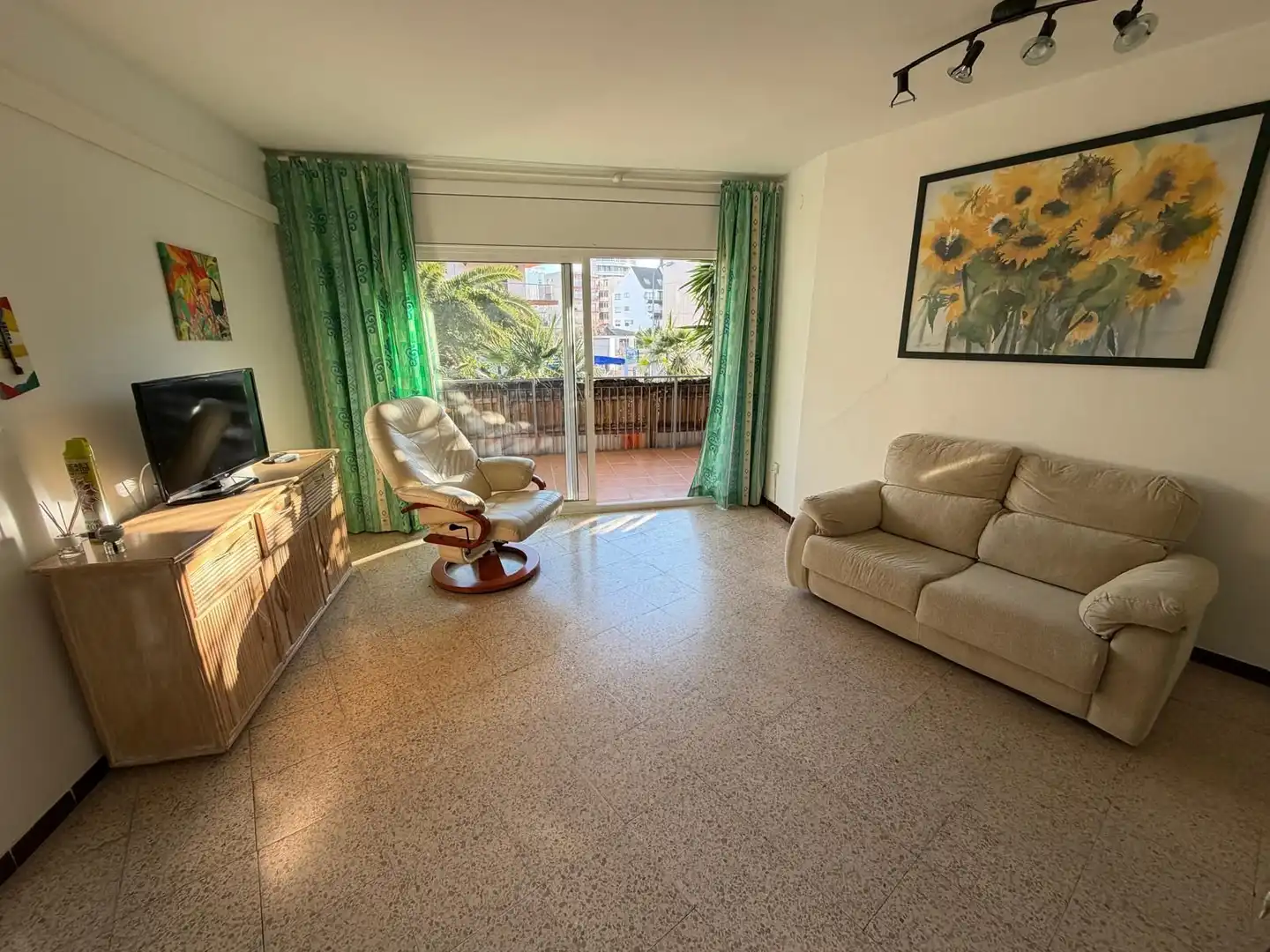 Living room of Apartments for sale in Roses  with Air Conditioner, Heating and Terrace