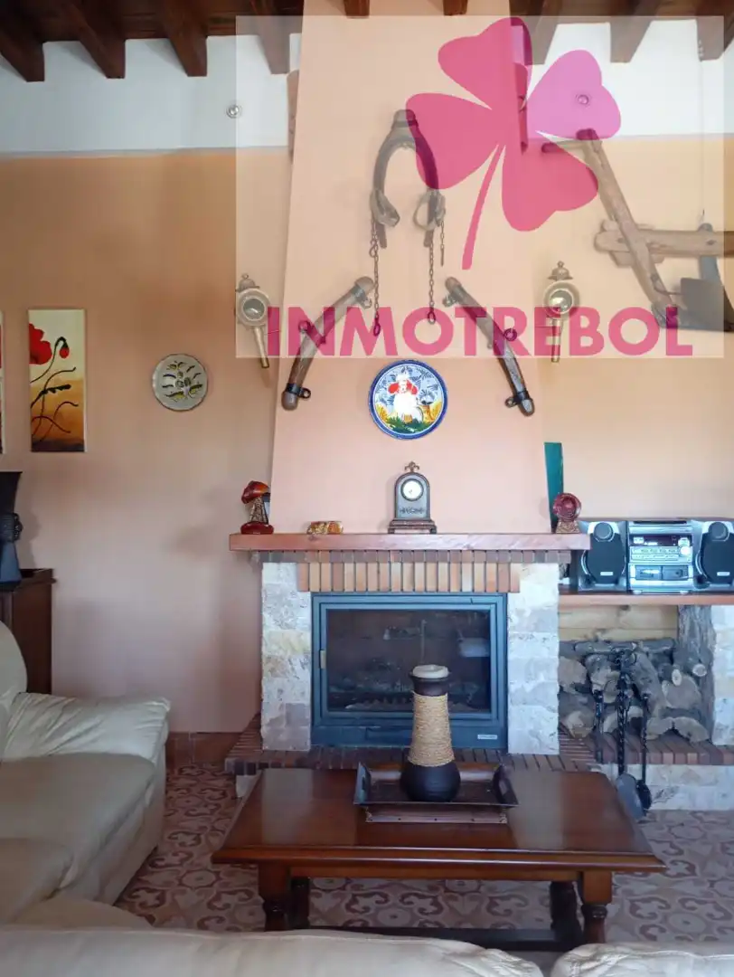 Living room of Houses for sale in Carrión de los Céspedes  with Air Conditioner, Heating and Private garden