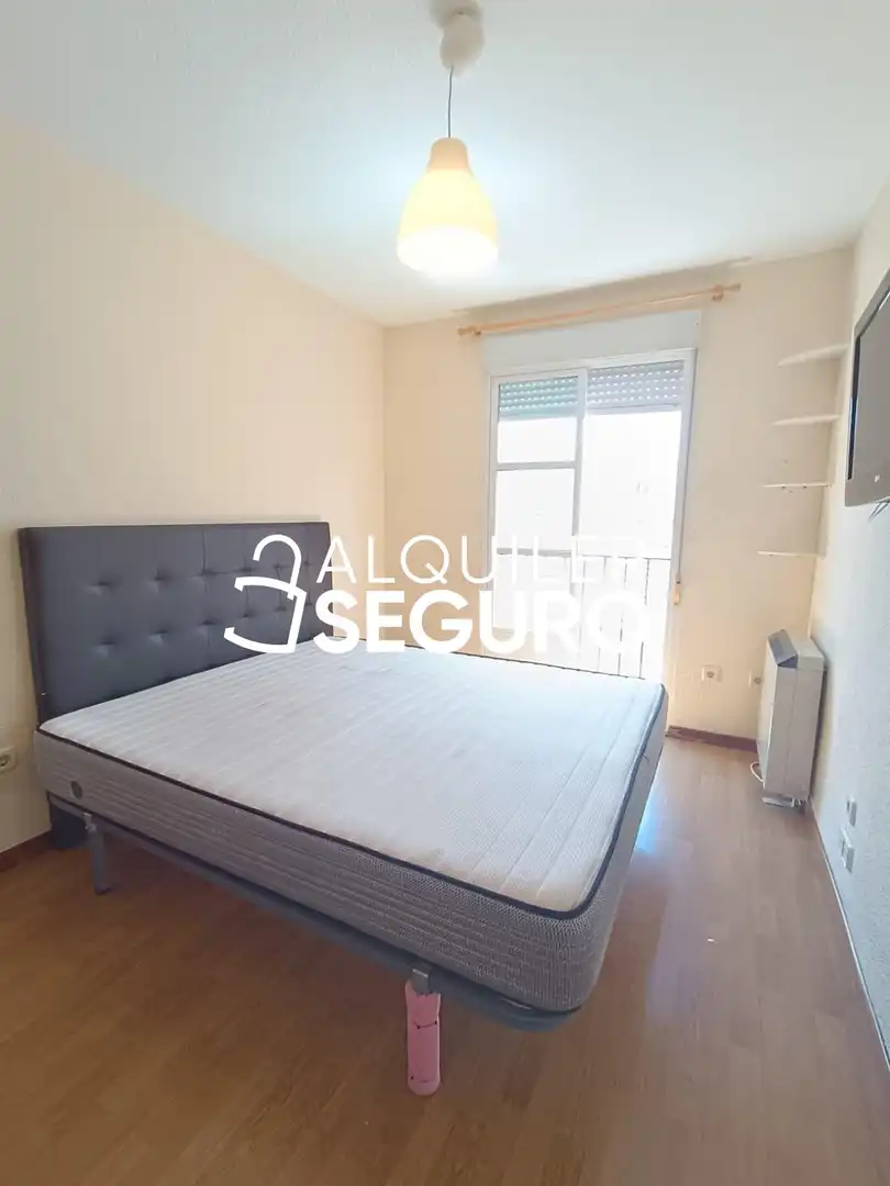 Bedroom of Flat for rent in Pinto  with Heating, Terrace and Furnished