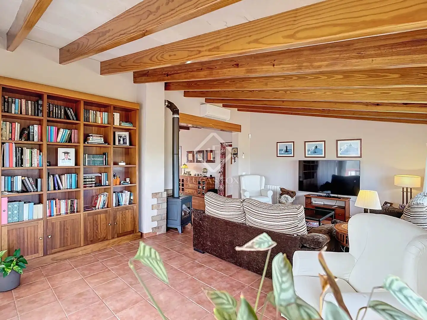 Living room of Country homes for sale in Ciutadella de Menorca  with Air Conditioner, Heating and Private garden