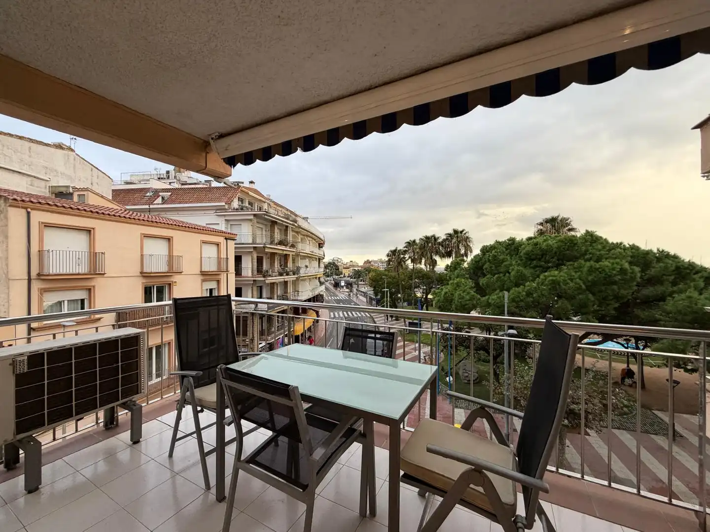 Terraza de Piso en venta en Palamós con Aire acondicionado, Terraza y Amueblado
