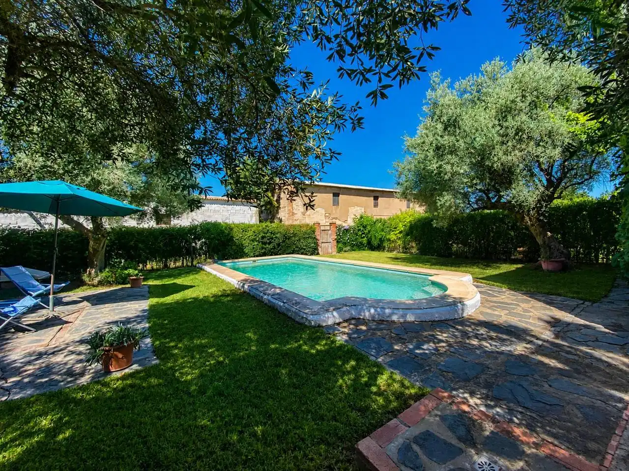 Piscina de Finca rústica en venda en Guareña amb Jardí privat, Terrassa i Piscina