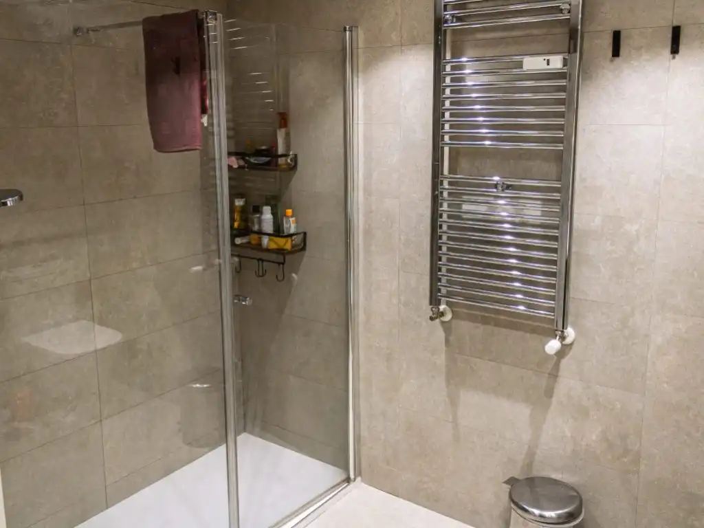 Bathroom of Flat for sale in Las Rozas de Madrid  with Heating, Terrace and Swimming Pool