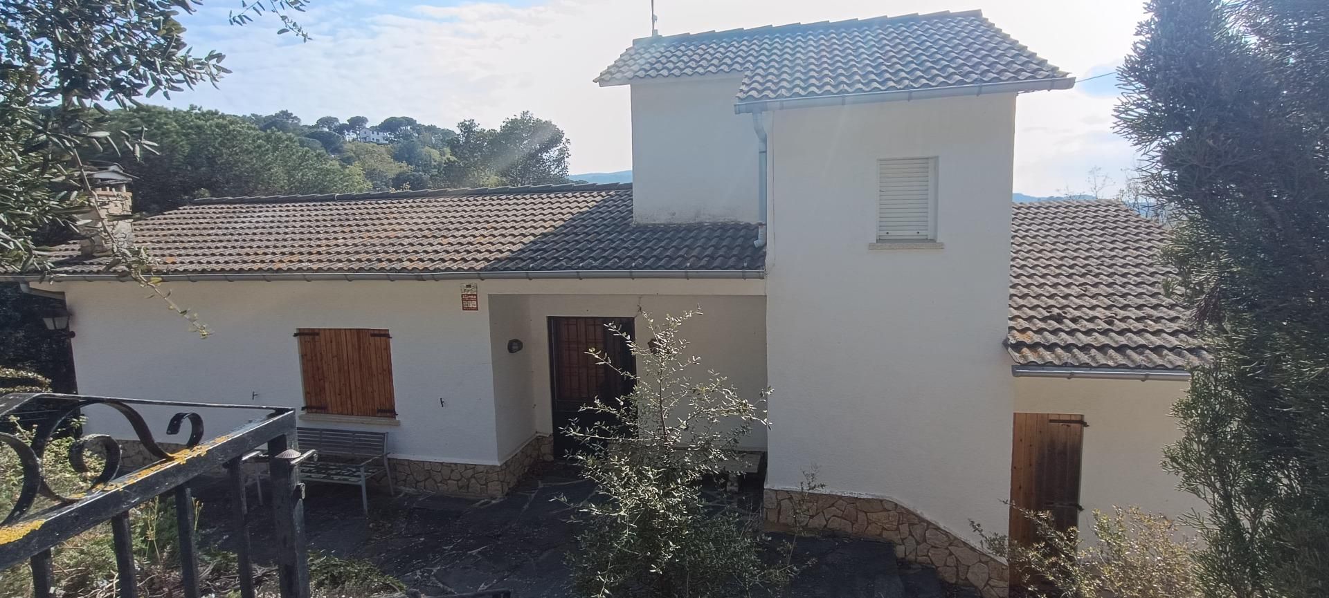 Exterior view of House or chalet for sale in Vallgorguina  with Heating, Private garden and Terrace