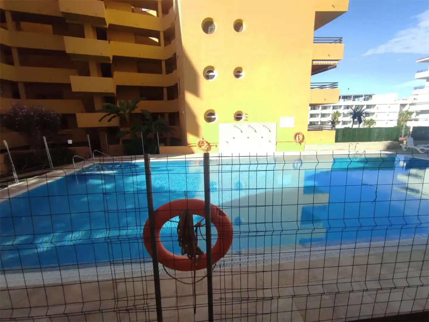Piscina de Piso en venta en Almonte con Piscina y Balcón