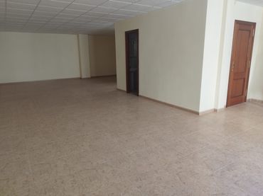 Local comercial de lloguer a Puerto