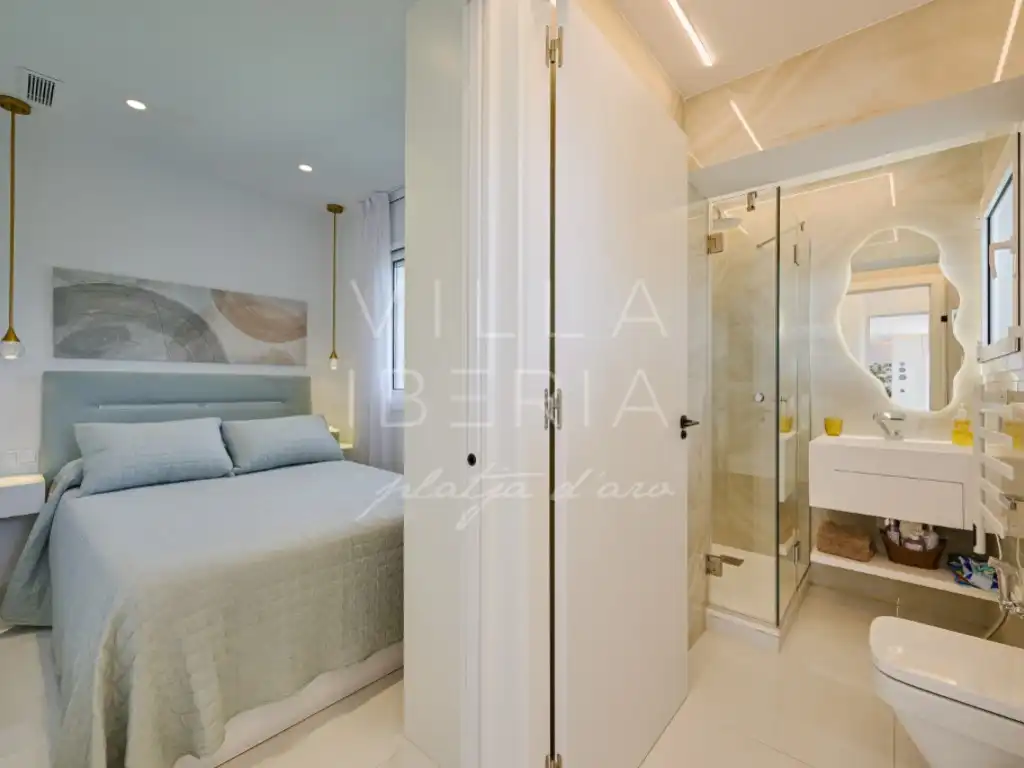 Habitación de Casa o chalet en venta en Castell d'Aro, Platja d'Aro i s'Agaró con Aire acondicionado, Calefacción y Jardín privado