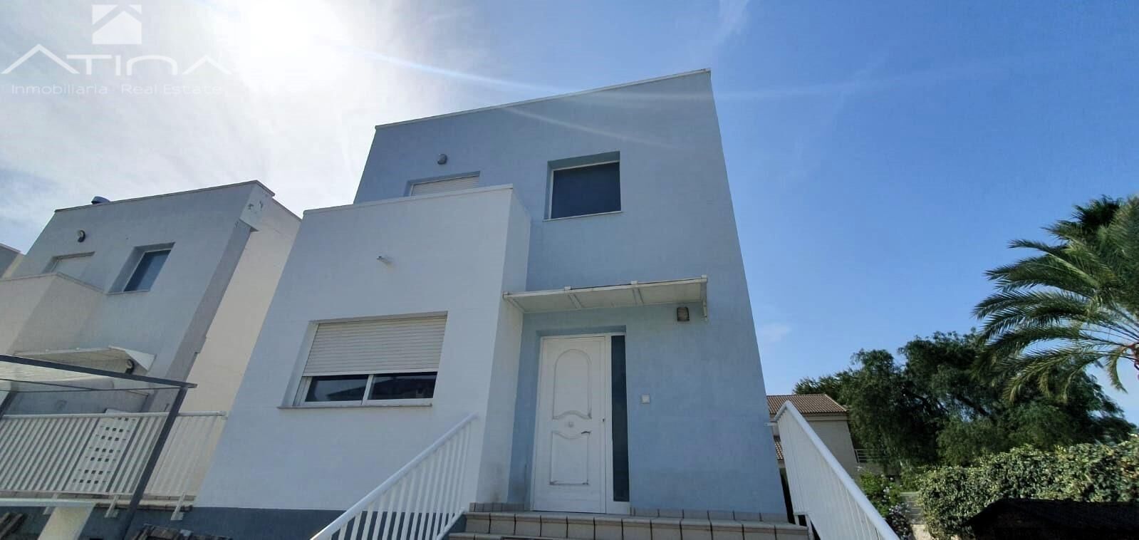 Vista exterior de Casa o xalet en venda en Daimús amb Calefacció, Jardí privat i Terrassa