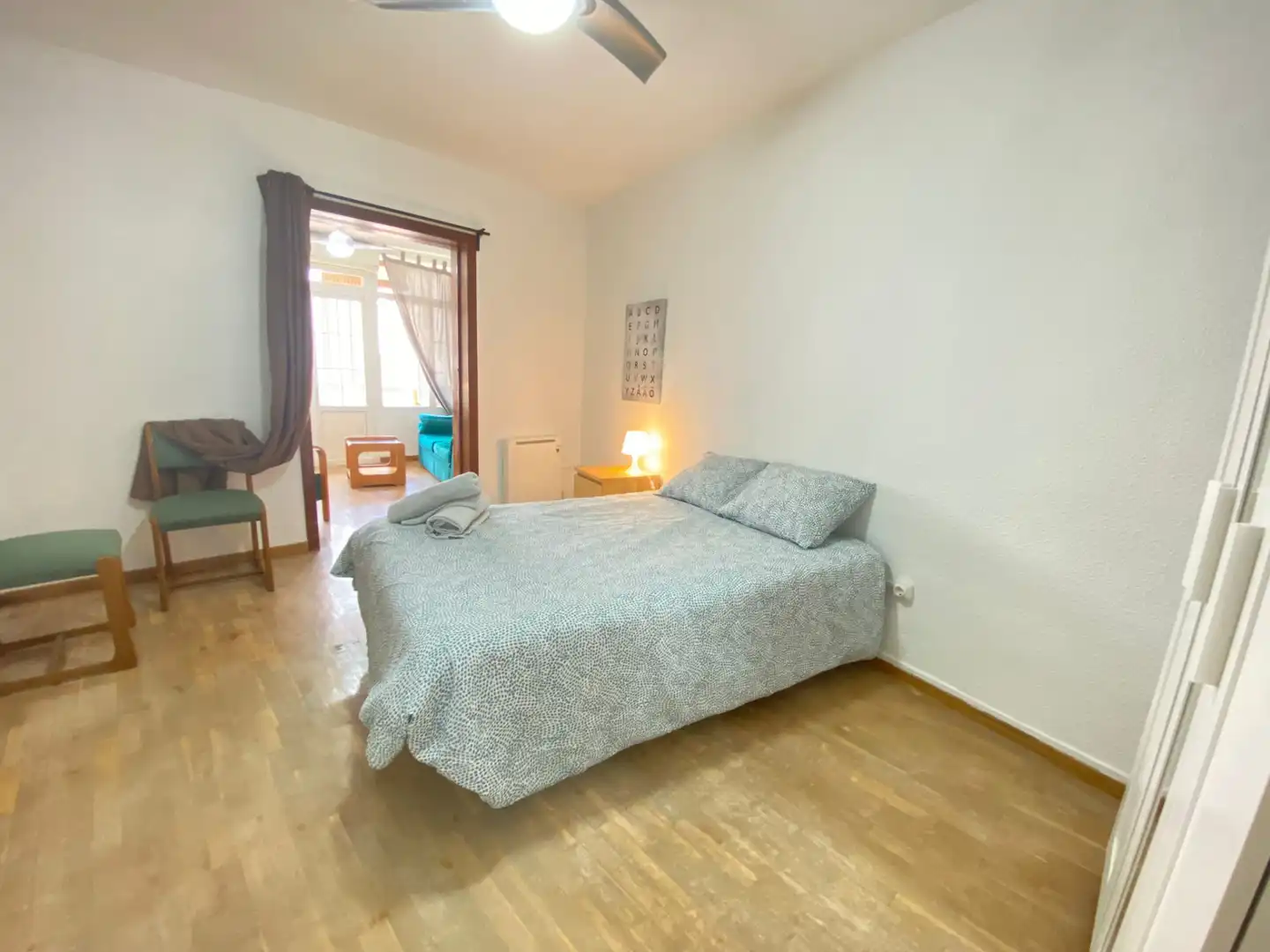 Bedroom of Flat for share in Madrid  with Heating, Furnished and Oven