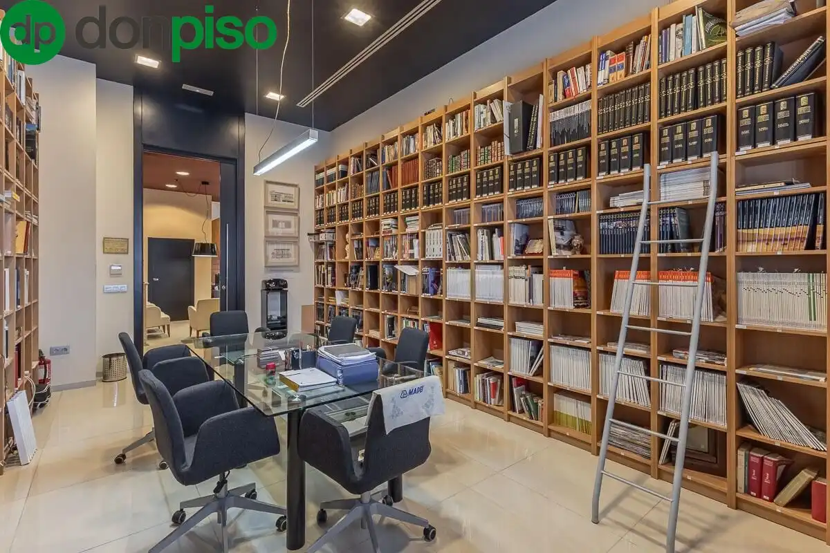 Business premises for sale in Calle CURRO CUCHARES, imagen 3
