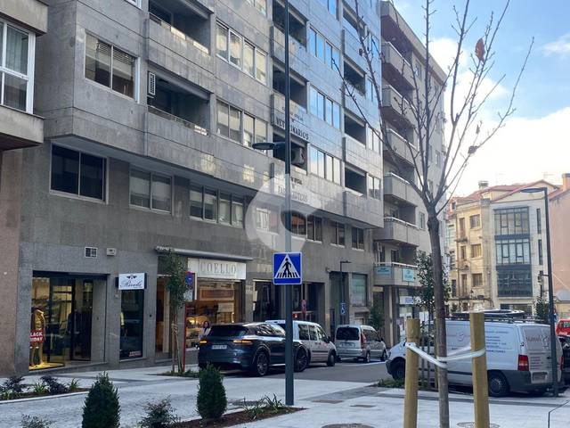 Local comercial en Venta en Ramón Cabanillas en Centro