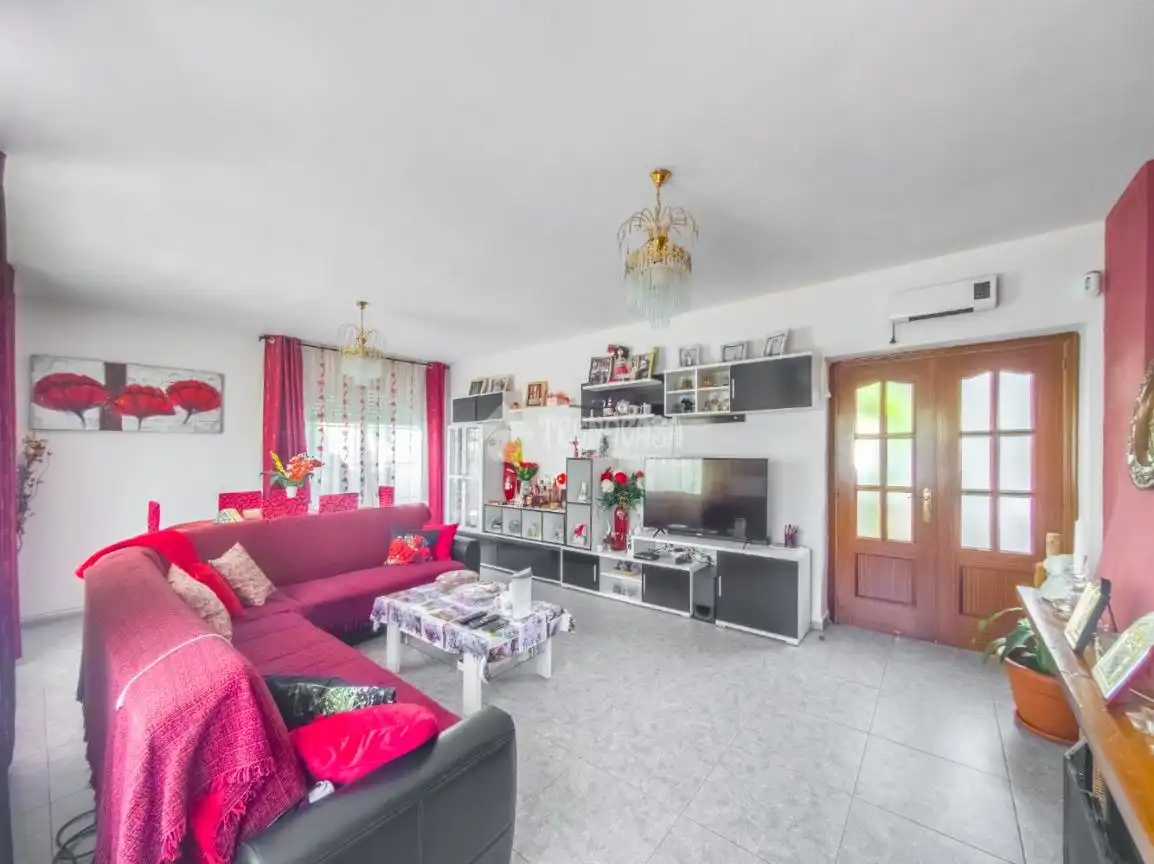 Living room of Houses for sale in Nuevo Baztán  with Heating, Private garden and Swimming Pool