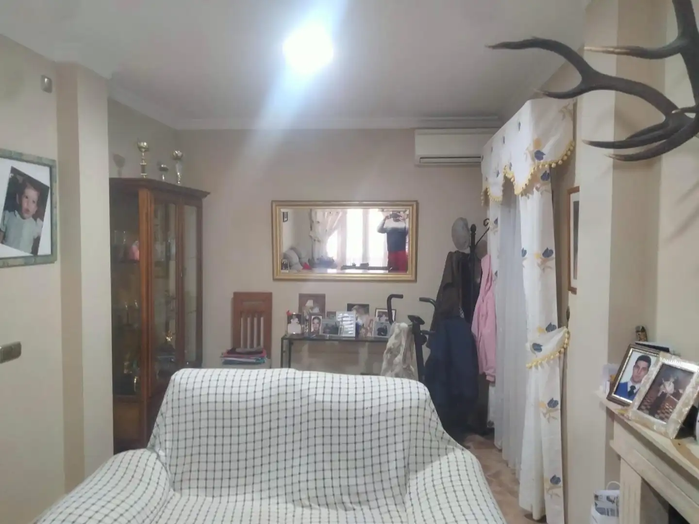 Sala d'estar de Casa o xalet en venda en Chiclana de la Frontera amb Jardí privat