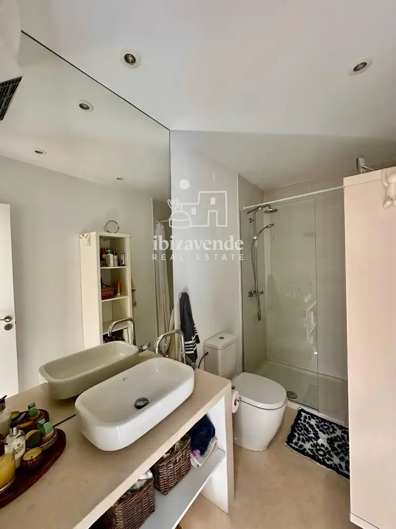 Badezimmer von Wohnung zur Miete in Sant Josep de sa Talaia mit Klimaanlage, Terrasse und Möbliert