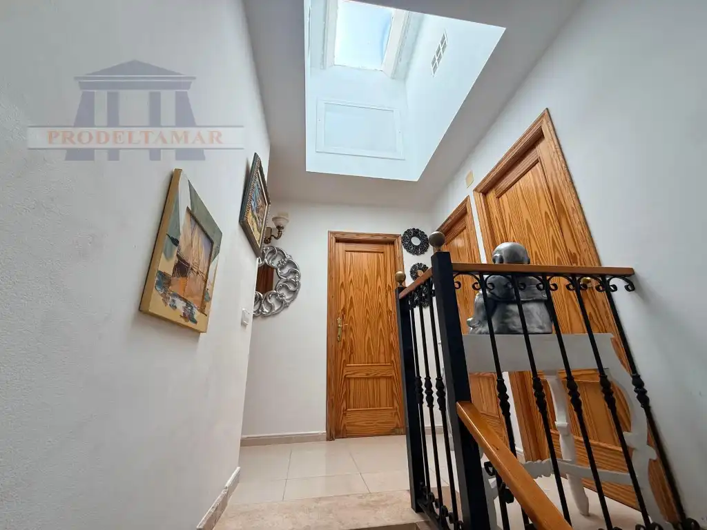 Casa aparellada en venda a Avenida Paris De, imagen 28