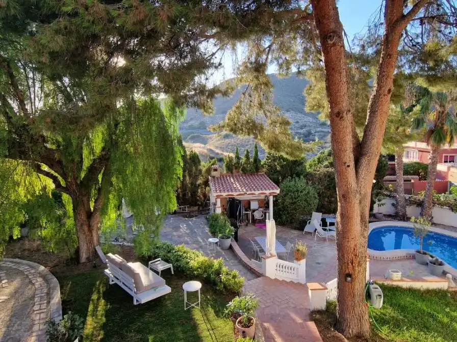 Terrace of Houses for sale in Pueblo Acantilado - Lanuza