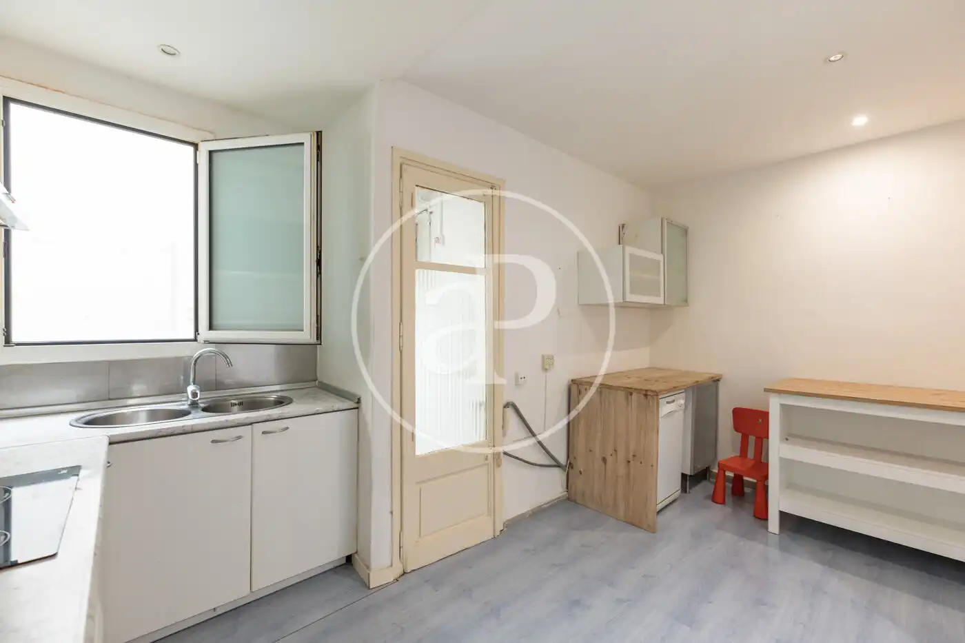 Kitchen of Flat for sale in Barcelona  with Air Conditioner and Heating