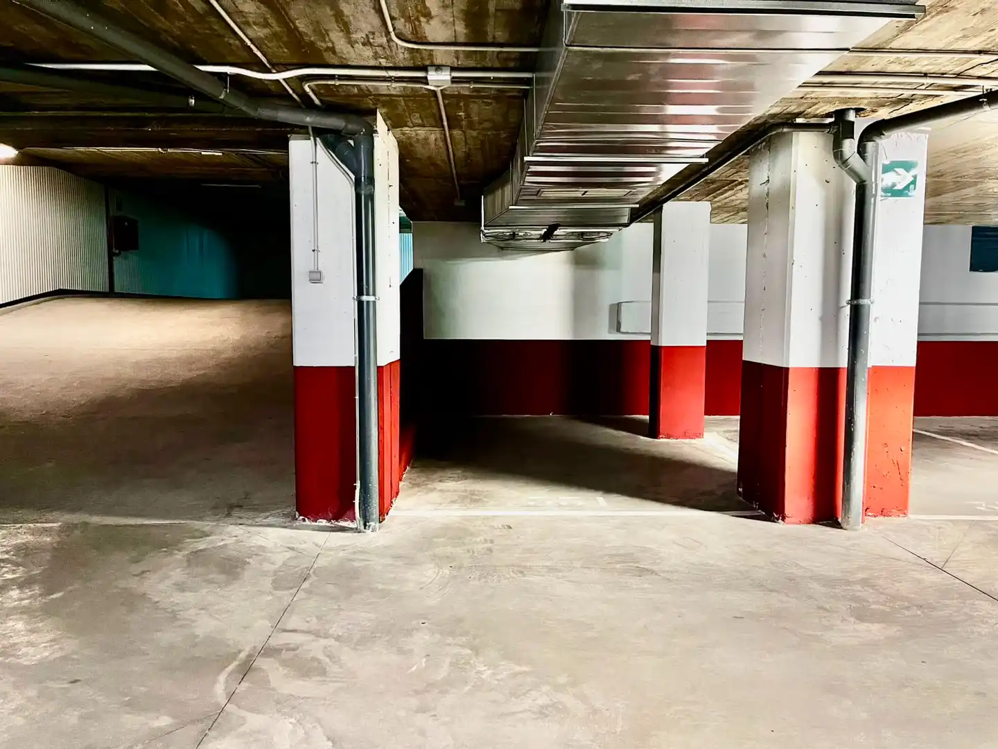 Garage for rent in Calle de Albarracín, 15, Simancas