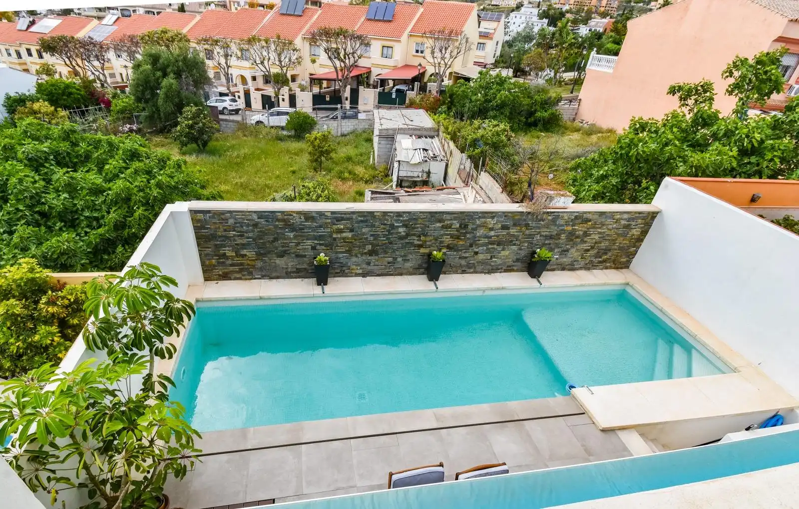 Piscina de Casa adosada de lloguer en Fuengirola amb Aire condicionat, Calefacció i Jardí privat