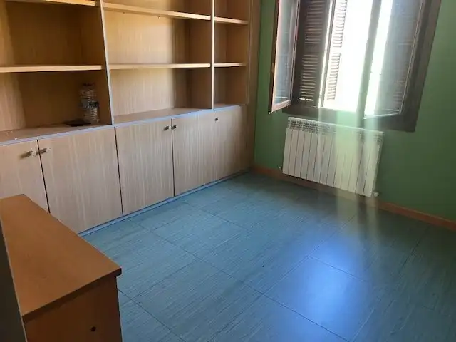 Oficina de alquiler en Peralta / Azkoien con Aire acondicionado, Calefacción y Balcón