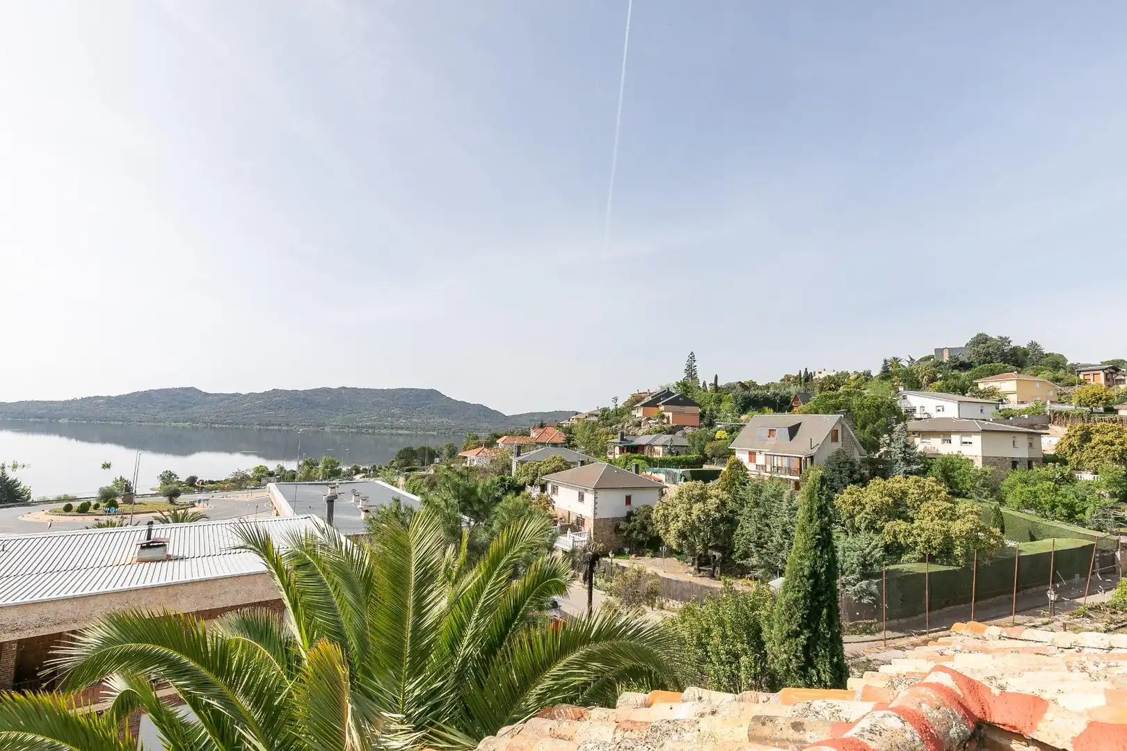 Vista exterior de Casa o xalet en venda en Manzanares El Real amb Calefacció i Terrassa