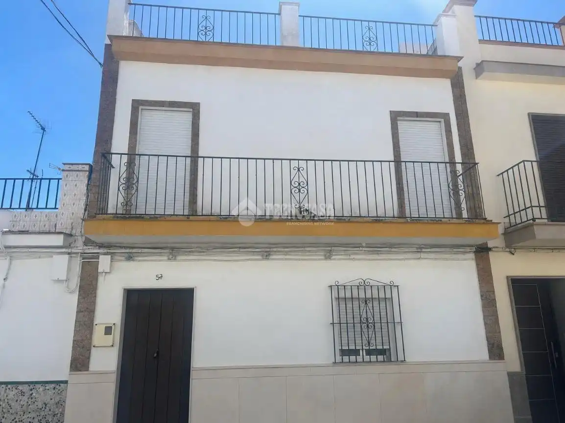 Vista exterior de Casa o chalet en venta en Paradas con Aire acondicionado, Calefacción y Terraza