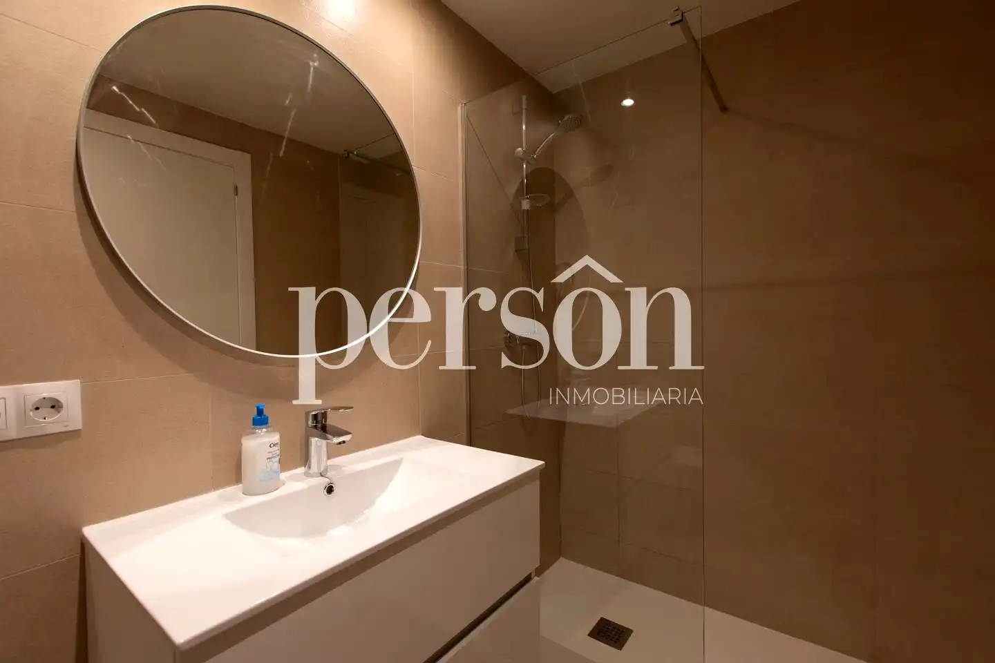 Baño de Piso de alquiler en Dénia con Aire acondicionado, Terraza y Trastero